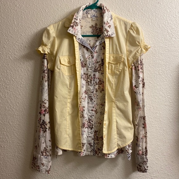 y2k Rue21 • Pale Yellow Short Sleeve Button Up Vest 💛 - Picture 4 of 9